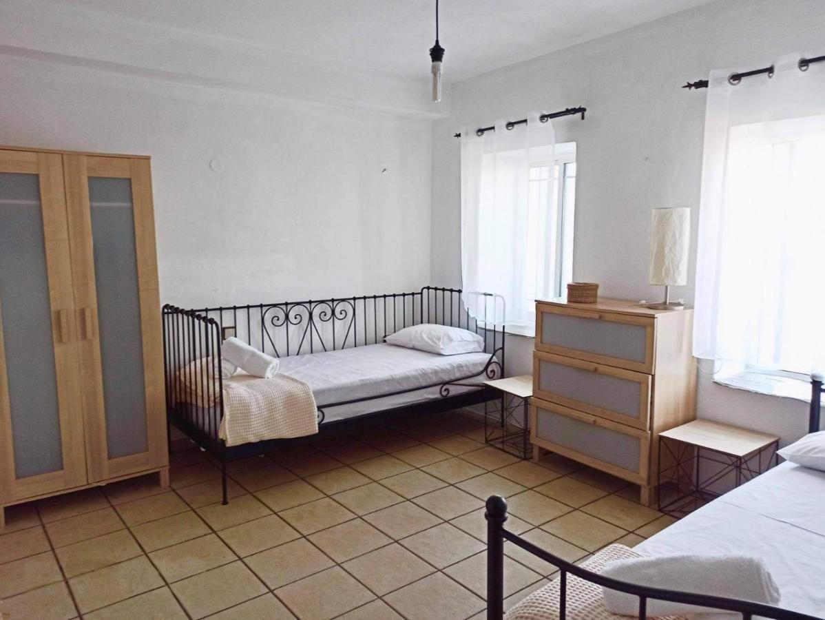 Pantheon Appartement Serres Buitenkant foto